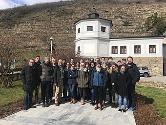 Bürgermeister Nunzer empfing die Studierenden in Spitz © Besenbaeck Bürgermeister Nunzer empfing die Studierenden in Spitz © Besenbaeck