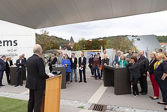 Bgm. Resch freut sich über die Überarbeitung des Welterbezentrums © Stadt Krems/Barbara Elser